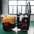 Mini road roller compactor for trench construction